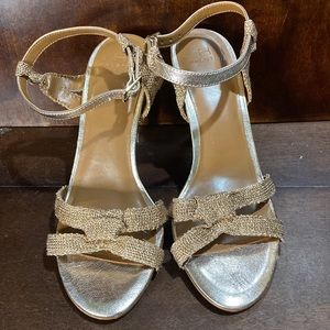 Halston stiletto sz 8.5 in rose gold